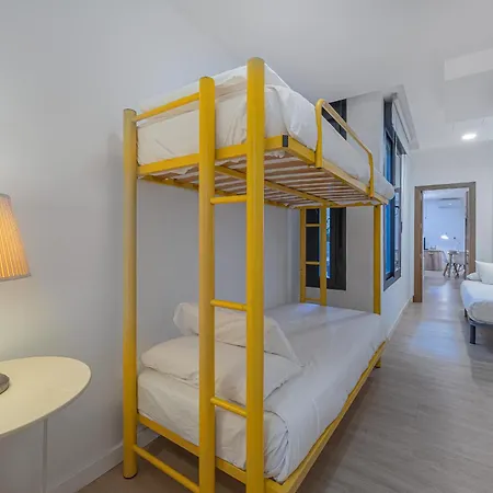 Dona Elvira Parras Apartment *