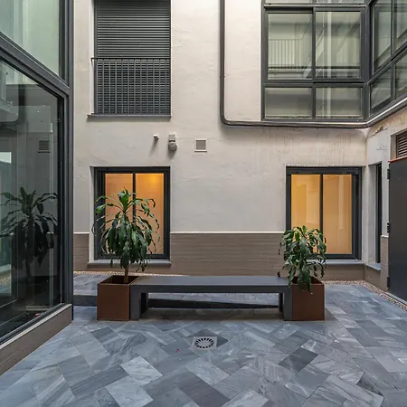 Dona Elvira Parras Apartment Malaga