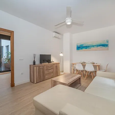 Dona Elvira Parras Apartment Malaga